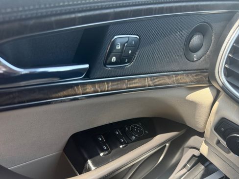Used 2019 Lincoln Nautilus Reserve FWD image 23