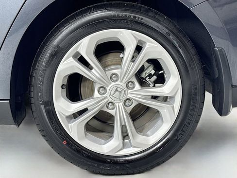 Used 2025 Honda Accord LX image 10