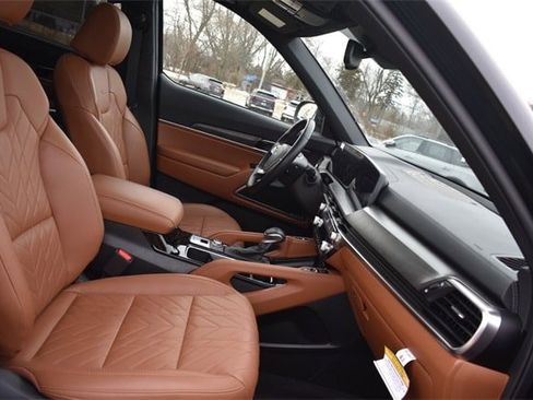 New 2025 Kia Telluride AWD image 15