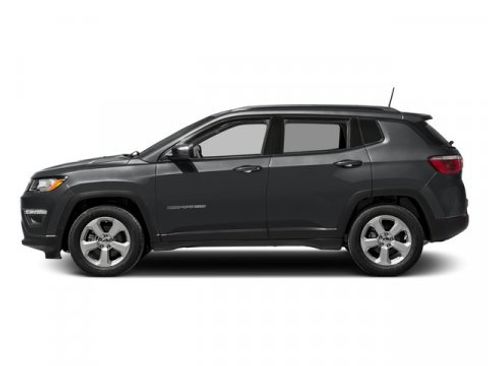 Used 2017 Jeep Compass Limited image 3