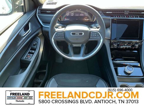 New 2025 Jeep Grand Cherokee 4WD image 10