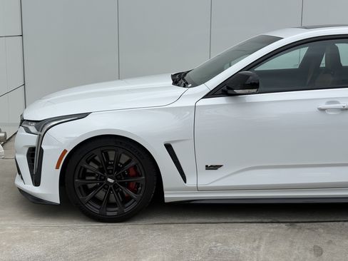 Certified 2026 Cadillac CT4 V Blackwing w/ Driver Assist Package RWD image 5