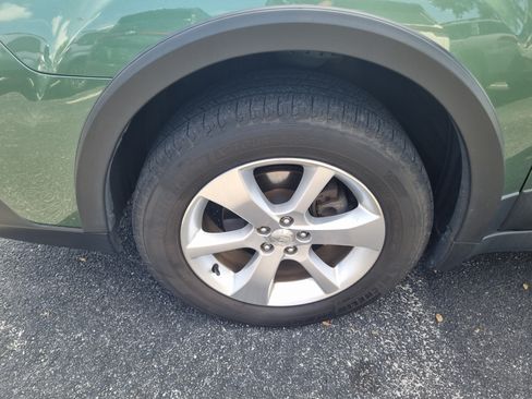 Used 2014 Subaru Outback 2.5i Limited w/ Moonroof Package AWD/4WD image 7