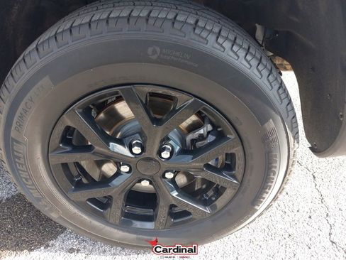 Used 2024 Jeep Grand Cherokee L Laredo image 14