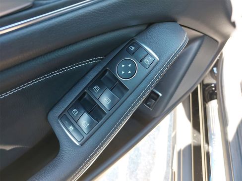 Used 2019 Mercedes-Benz GLA 250 4MATIC image 28