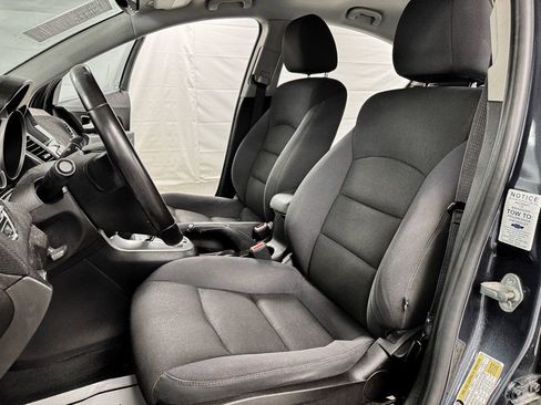 Used 2014 Chevrolet Cruze LT FWD image 9