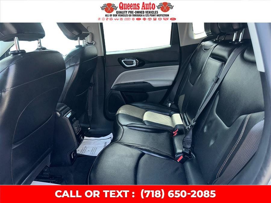 Used 2022 Jeep Compass Limited AWD/4WD image 11
