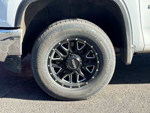 Used 2021 Chevrolet Silverado 2500 LT w/ Fleet Comfort Package AWD/4WD image 11