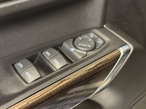 Used 2019 Chevrolet Silverado 1500 LT w/ All-Star Edition image 11