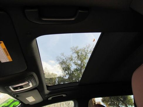 Used 2025 Mercedes-Benz GLS 450 4MATIC image 21