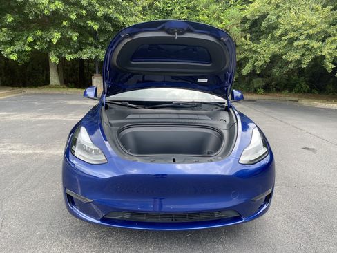 Used 2023 Tesla Model Y Long Range AWD/4WD image 11