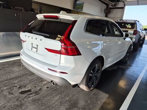 Used 2020 Volvo XC60 T6 Momentum AWD/4WD image 3