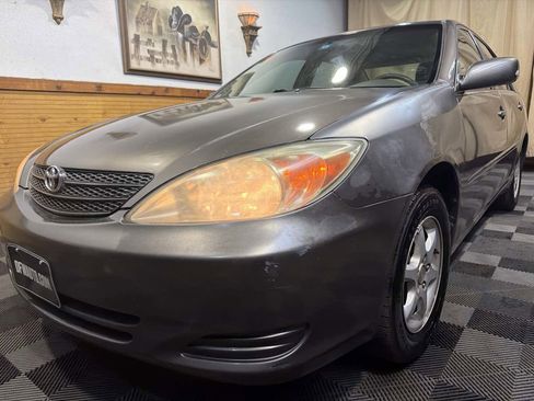 Used 2003 Toyota Camry LE FWD image 5