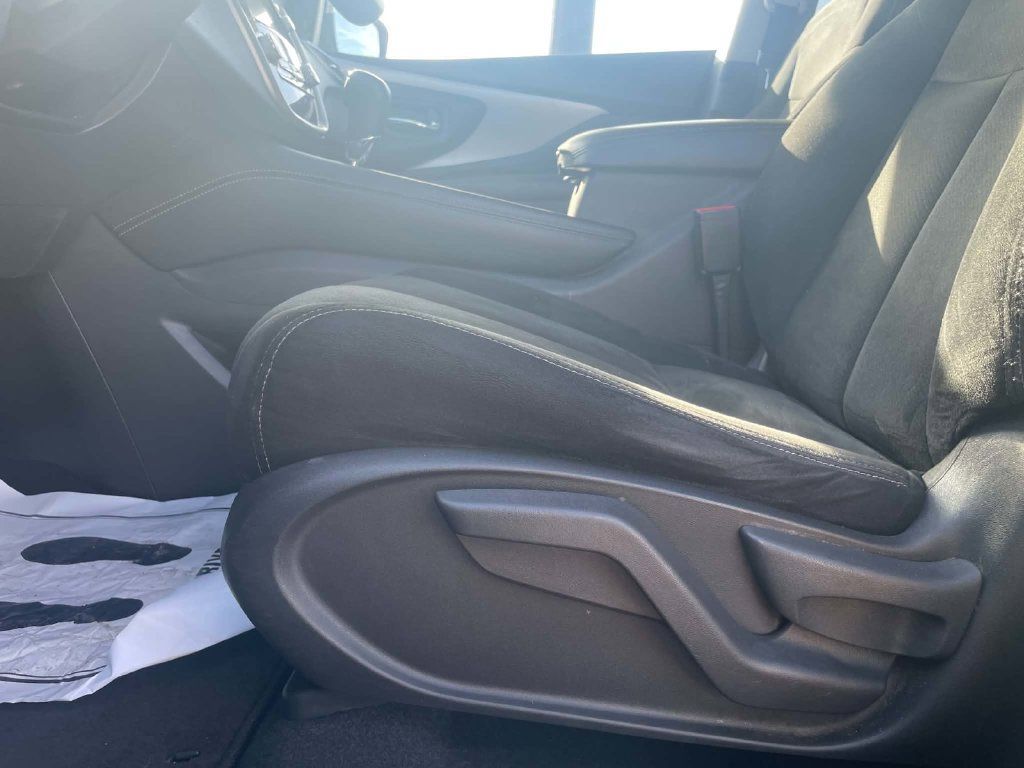 Used 2021 Nissan Murano S FWD image 18