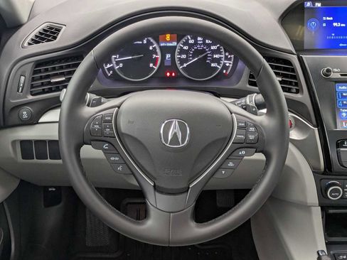 Used 2018 Acura ILX FWD image 23