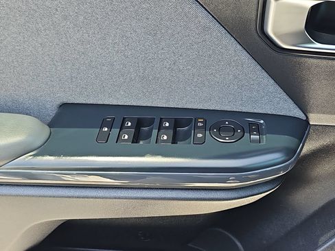 Used 2025 Kia K4 EX FWD image 28