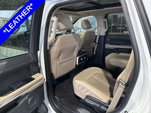 Used 2023 Ford Expedition Limited image 7