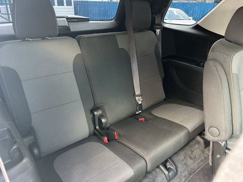 Used 2019 Chevrolet Traverse LT image 29
