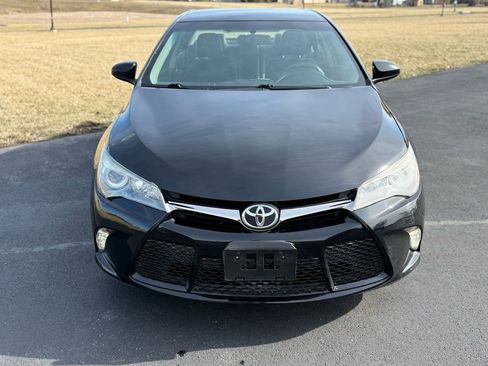 Used 2016 Toyota Camry XSE w/ Moonroof Package image 2