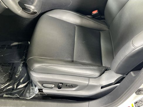 Used 2019 Lexus ES 350 image 19