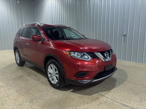 Used 2016 Nissan Rogue SV image 4
