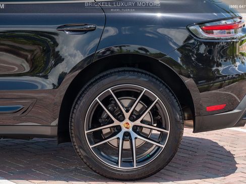 Used 2024 Porsche Macan image 46