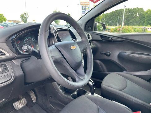 Used 2022 Chevrolet Spark LS FWD image 9