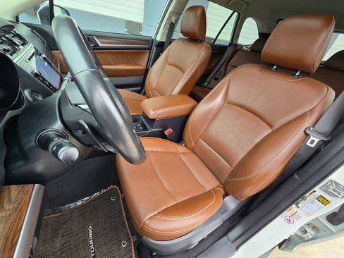 Used 2018 Subaru Outback 3.6R Touring w/ Popular Package #3 image 13