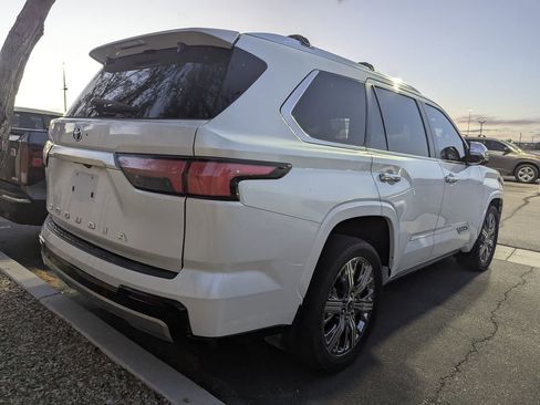Used 2024 Toyota Sequoia Capstone AWD/4WD image 4