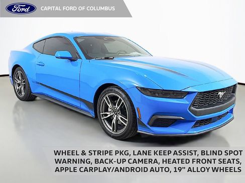 Used 2025 Ford Mustang Coupe RWD image 1
