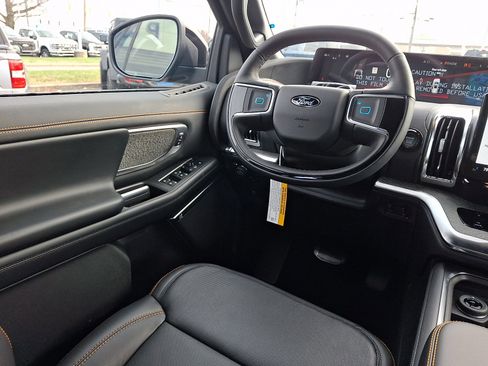 New 2025 Ford Expedition Tremor image 9