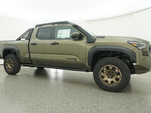 New 2025 Toyota Tacoma Trailhunter image 28