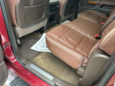 Used 2015 Chevrolet Silverado 1500 High Country w/ High Country Premium Package image 9