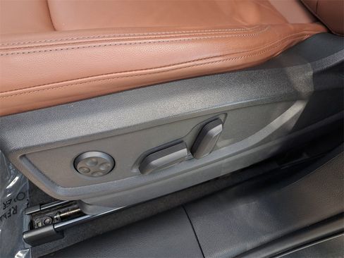 Used 2023 Audi Q5 2.0T Premium w/ Convenience Package image 19