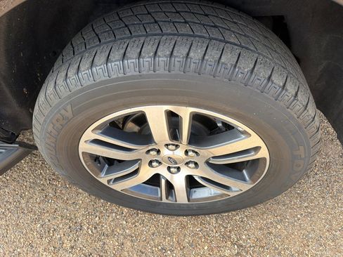 Used 2024 Ford Expedition Max Limited image 10