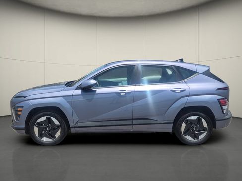 Used 2024 Hyundai Kona SE FWD image 4