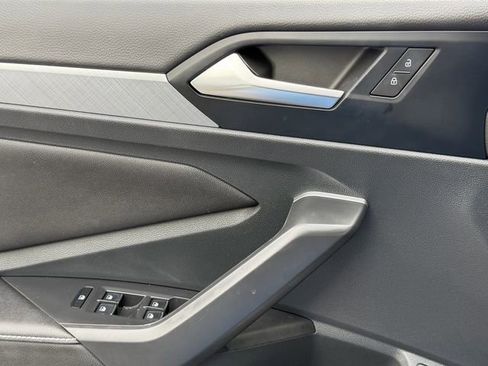 Certified 2024 Volkswagen Jetta SE FWD image 30