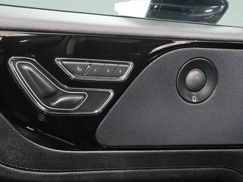 Used 2024 Lincoln Aviator Reserve AWD/4WD image 23