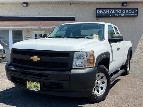 Used 2013 Chevrolet Silverado 1500 W/T w/ Skid Plate Package AWD/4WD image 1