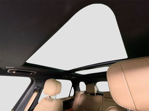 Certified 2024 Land Rover Range Rover Sport SE image 23