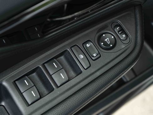 Used 2023 Honda Odyssey Touring image 39