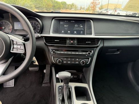 Used 2020 Kia Optima LX image 20