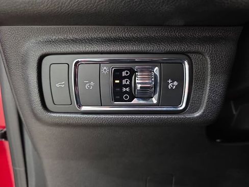 Used 2022 Lincoln Corsair AWD w/ Premium Package image 22