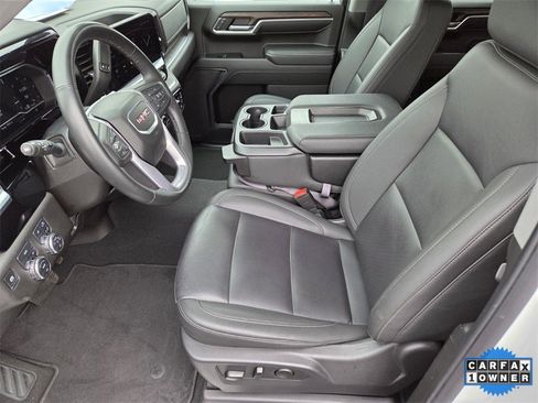 Used 2024 GMC Sierra 1500 SLT image 6