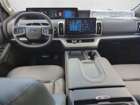New 2025 Ford Expedition Max Active image 16
