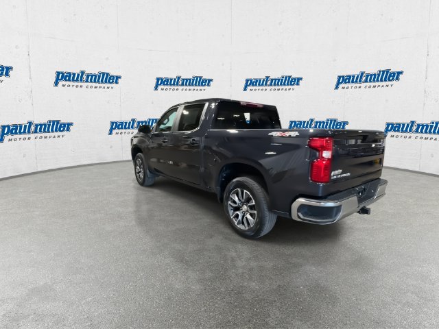 Used 2023 Chevrolet Silverado 1500 LT AWD/4WD image 9