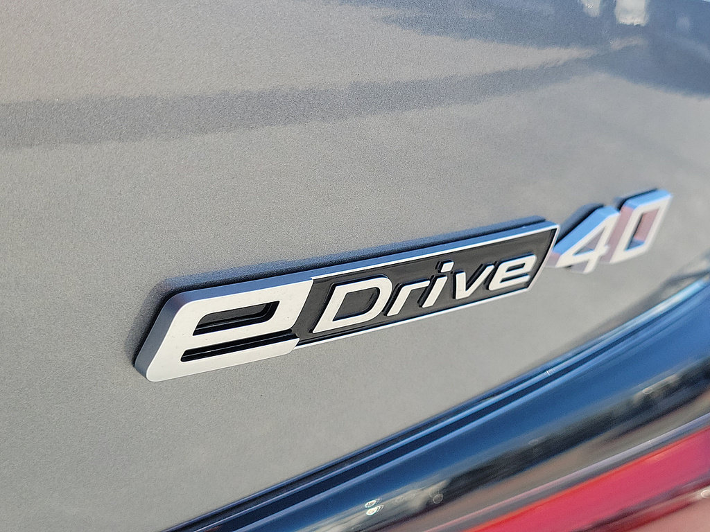 Used 2024 BMW i4 eDrive40 w/ Convenience Package RWD image 8