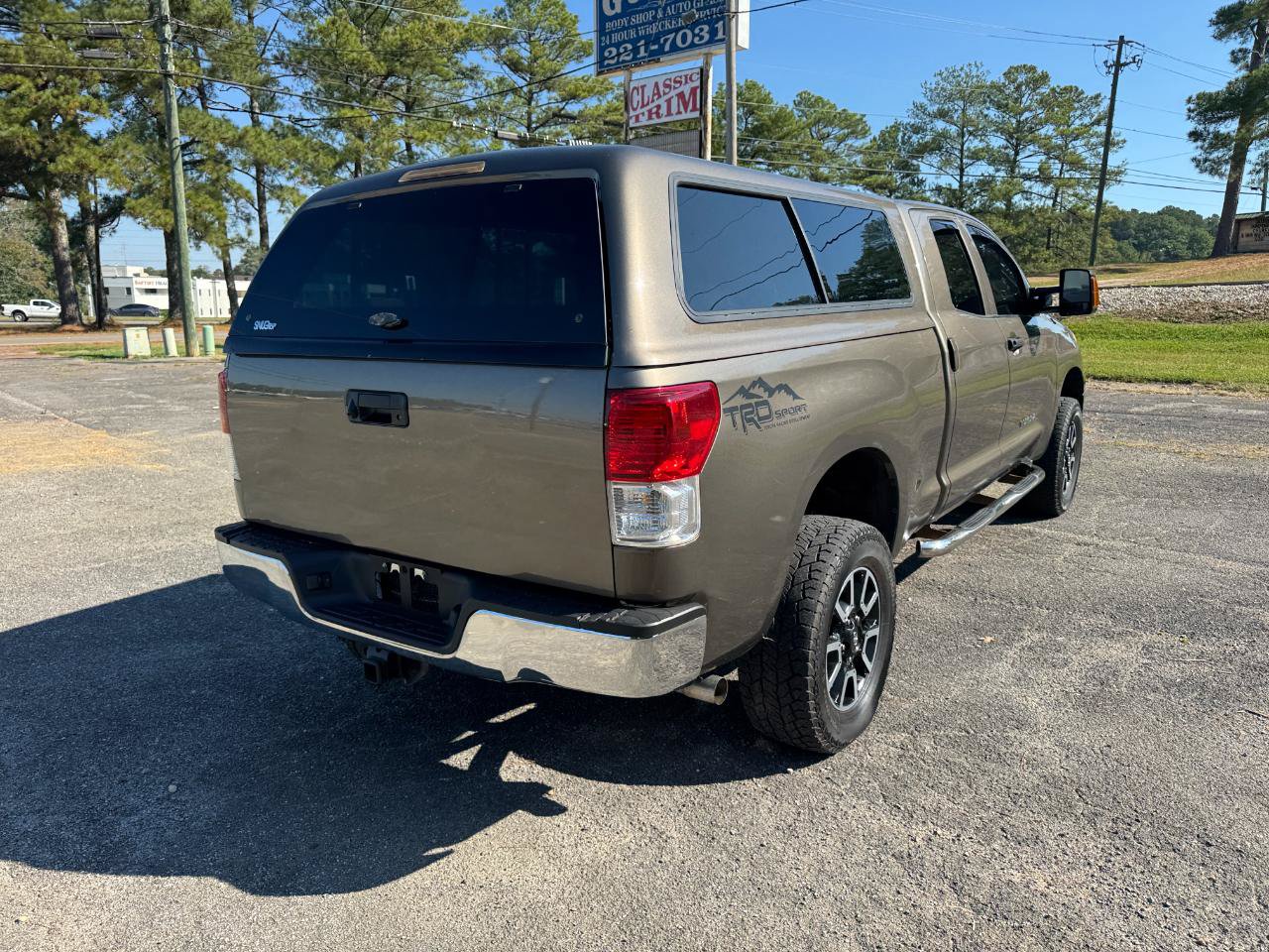 Used 2011 Toyota Tundra 2WD Double Cab image 3