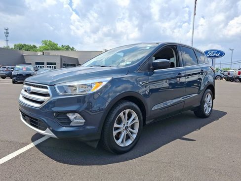 Used 2019 Ford Escape SE FWD image 5