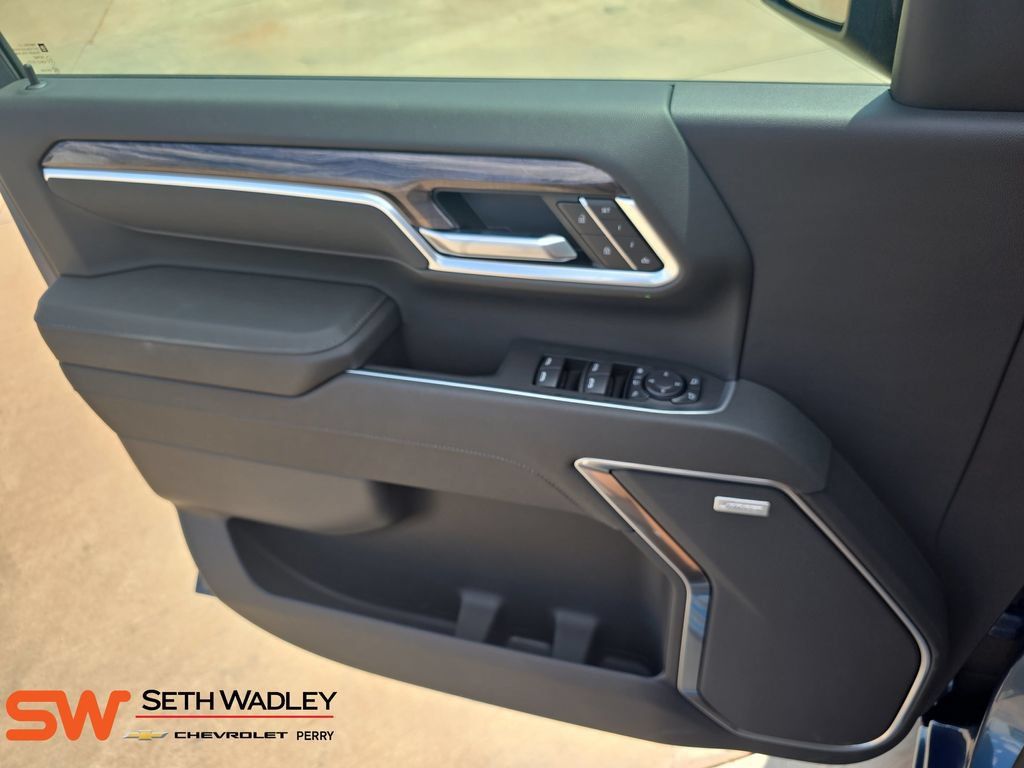 New 2026 Chevrolet Silverado 2500 LTZ w/ LTZ Plus Package AWD/4WD image 28